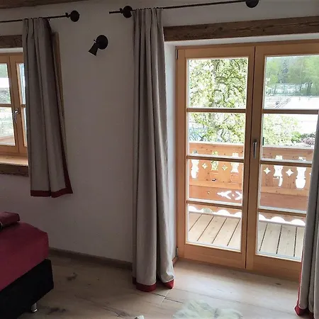 Destina-Wohnung-Hl-Georg * Chieming